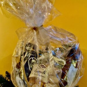 Coffee and biscuits: Amaretto hamper